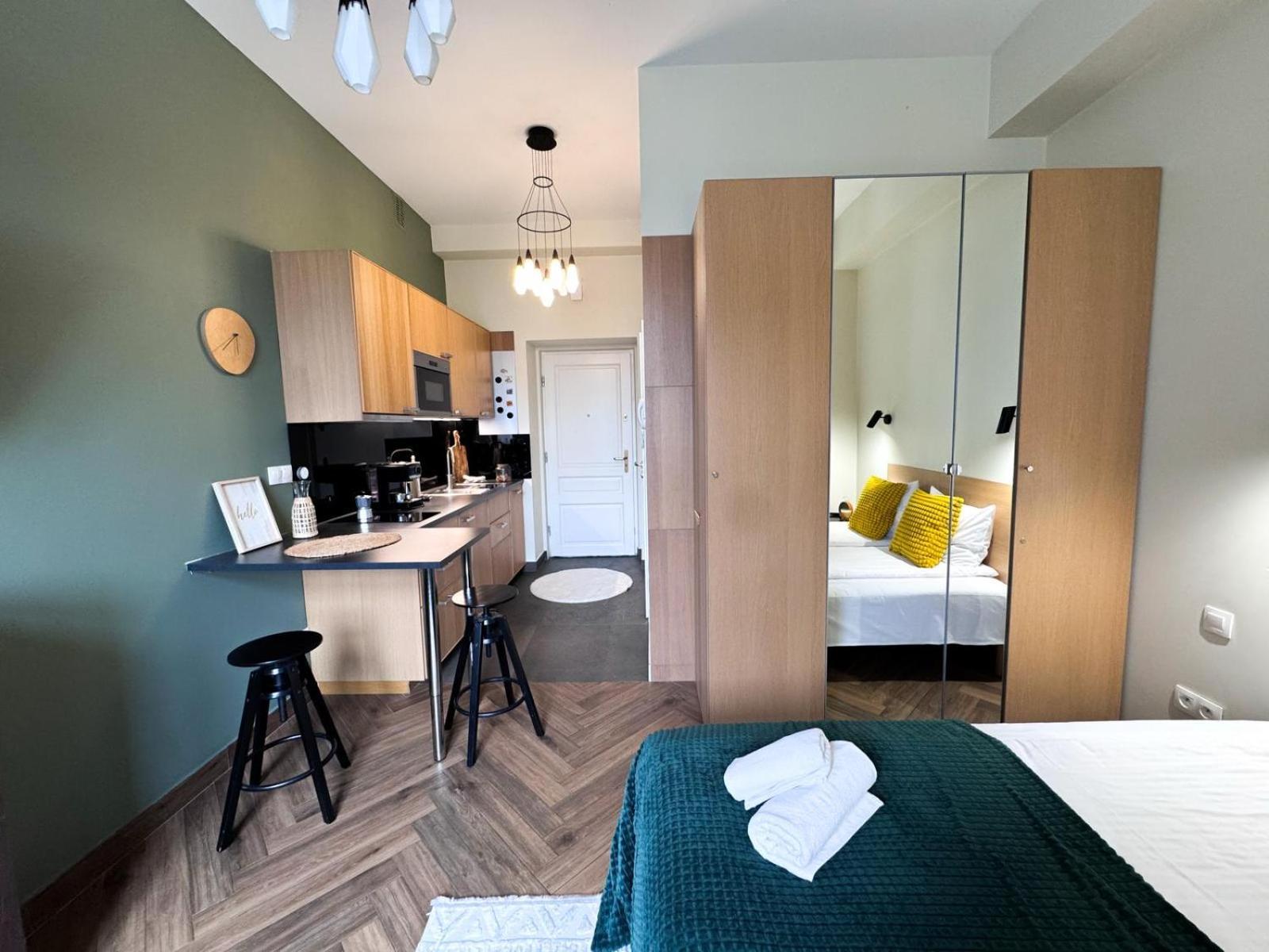 Inpoint Wielopole 32 Boutique Apartments Old Town&Kazimierz District Краків Номер фото